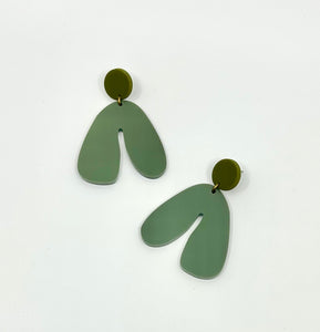 The Løtta Earrings - NEW COLORS