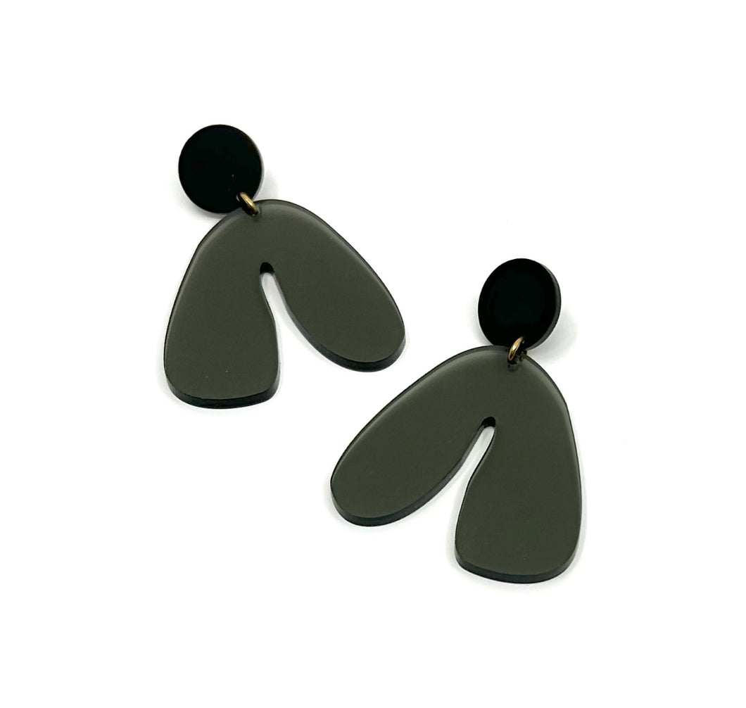 The Løtta Earrings - NEW COLORS